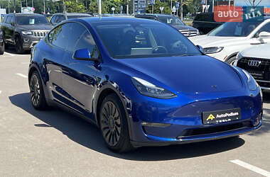 Позашляховик / Кросовер Tesla Model Y 2023 в 