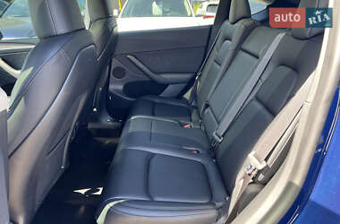 Позашляховик / Кросовер Tesla Model Y 2023 в 