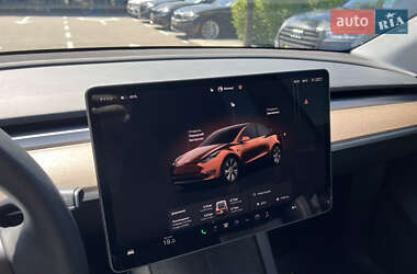 Позашляховик / Кросовер Tesla Model Y 2023 в 