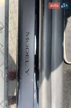 Позашляховик / Кросовер Tesla Model Y 2022 в 