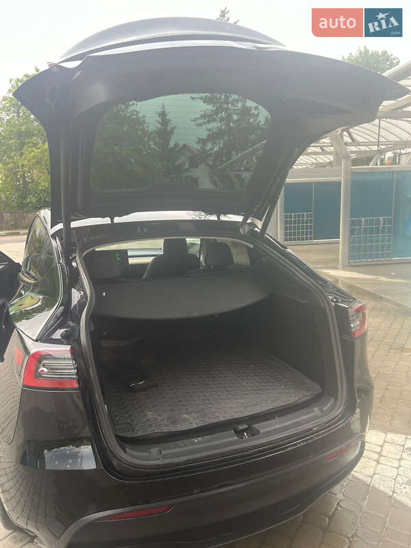 Внедорожник / Кроссовер Tesla Model Y 2022 в Львове