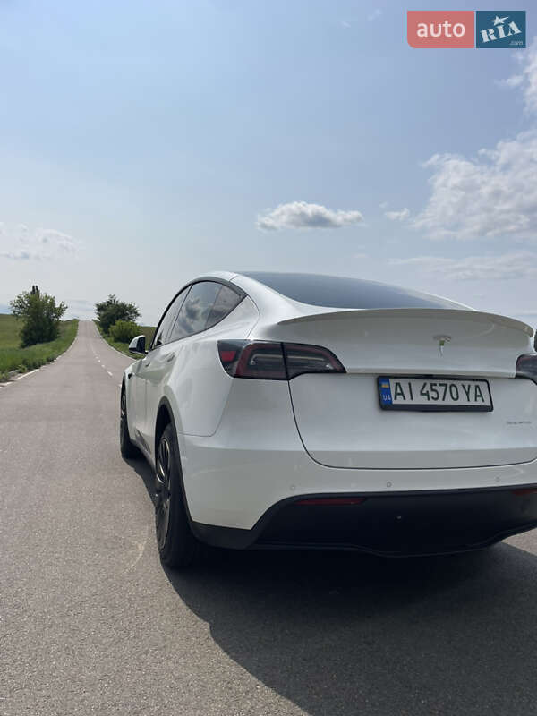 Позашляховик / Кросовер Tesla Model Y 2022 в Києві