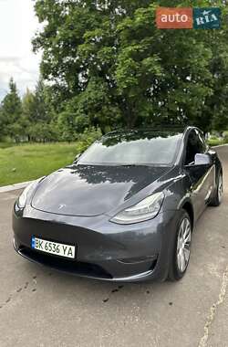 Внедорожник / Кроссовер Tesla Model Y 2022 в 