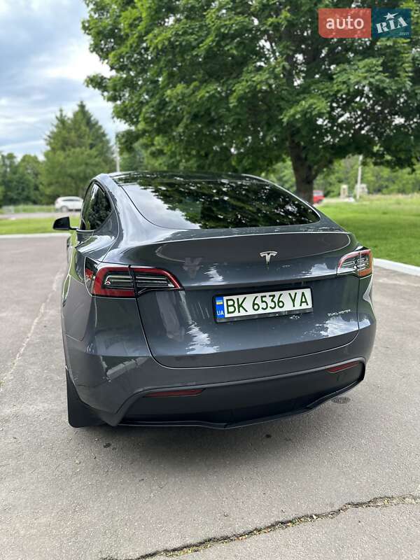 Позашляховик / Кросовер Tesla Model Y 2022 в Рівному