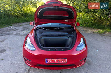 Позашляховик / Кросовер Tesla Model Y 2023 в 