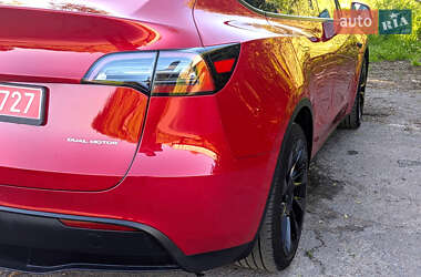 Позашляховик / Кросовер Tesla Model Y 2023 в 