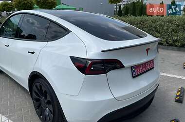 Внедорожник / Кроссовер Tesla Model Y 2023 в 