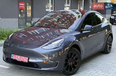 Внедорожник / Кроссовер Tesla Model Y 2023 в 