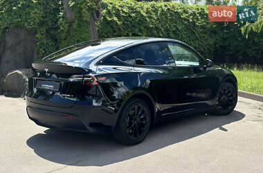 Внедорожник / Кроссовер Tesla Model Y 2023 в 