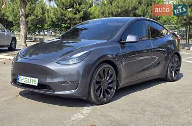 Внедорожник / Кроссовер Tesla Model Y 2022 в 