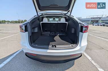 Внедорожник / Кроссовер Tesla Model Y 2022 в 