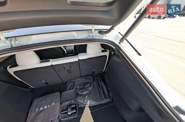 Внедорожник / Кроссовер Tesla Model Y 2022 в 