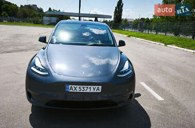 Позашляховик / Кросовер Tesla Model Y 2022 в 
