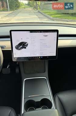 Позашляховик / Кросовер Tesla Model Y 2020 в 