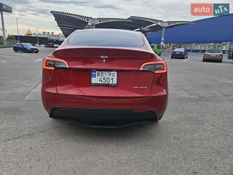 Внедорожник / Кроссовер Tesla Model Y 2023 в Львове