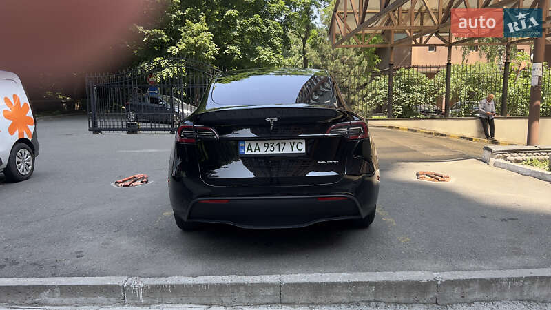 Внедорожник / Кроссовер Tesla Model Y 2020 в Киеве