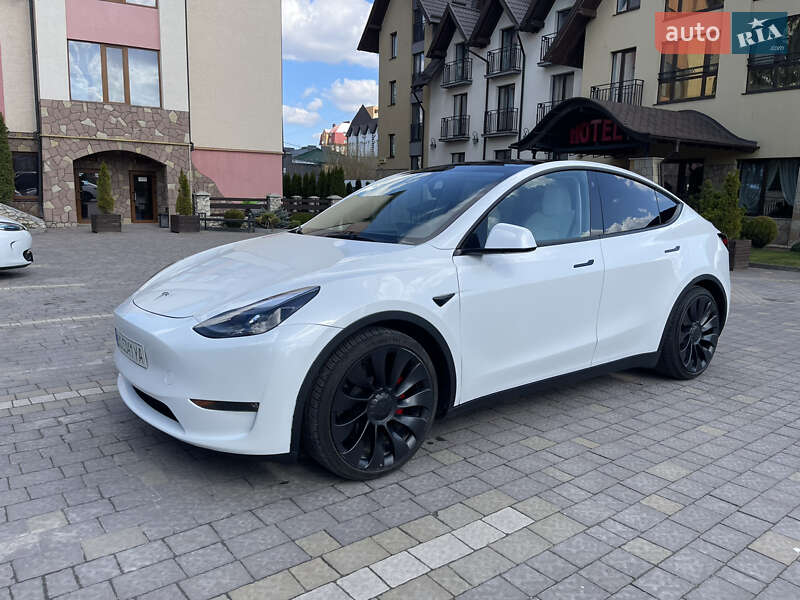 Внедорожник / Кроссовер Tesla Model Y 2023 в 