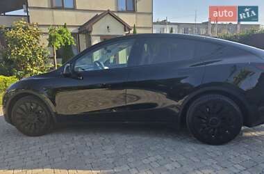 Внедорожник / Кроссовер Tesla Model Y 2021 в 