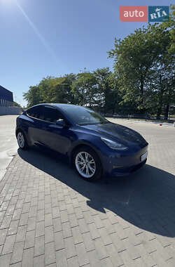 Внедорожник / Кроссовер Tesla Model Y 2021 в 
