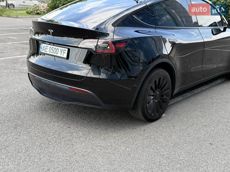 Внедорожник / Кроссовер Tesla Model Y 2023 в Днепре