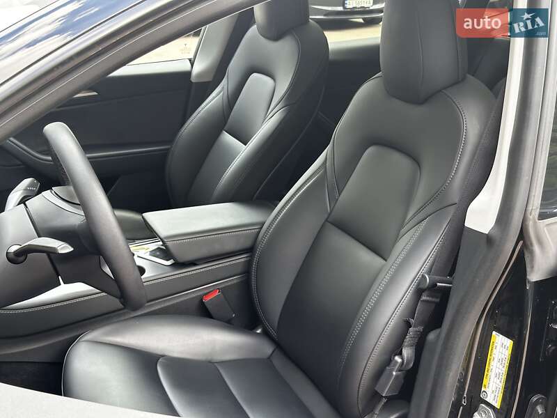 Внедорожник / Кроссовер Tesla Model Y 2022 в Киеве