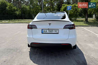 Позашляховик / Кросовер Tesla Model Y 2021 в 