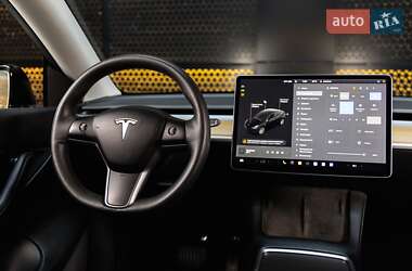 Позашляховик / Кросовер Tesla Model Y 2022 в 