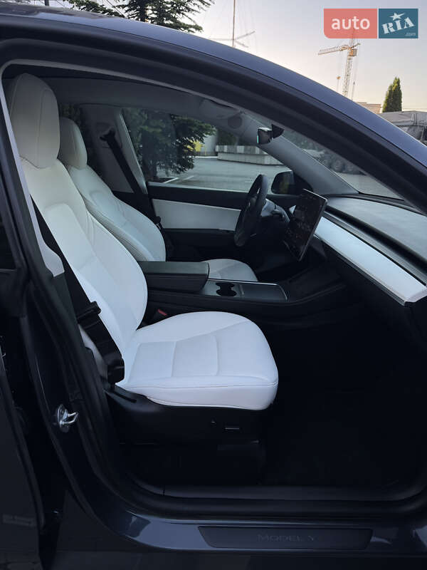 Внедорожник / Кроссовер Tesla Model Y 2021 в Виннице