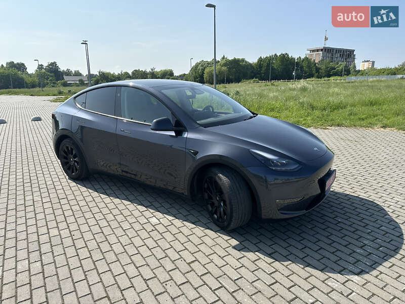 Позашляховик / Кросовер Tesla Model Y 2024 в Львові