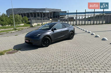 Внедорожник / Кроссовер Tesla Model Y 2024 в 