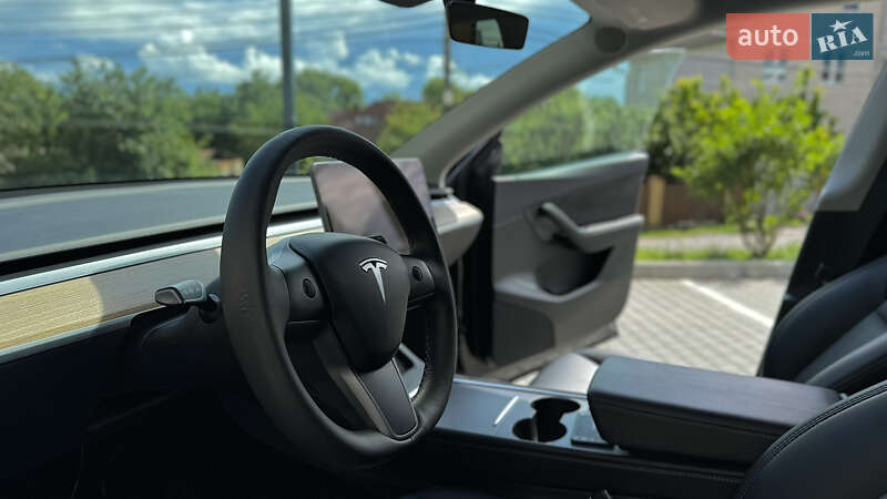 Внедорожник / Кроссовер Tesla Model Y 2022 в Виннице