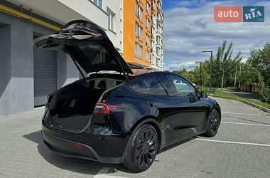 Внедорожник / Кроссовер Tesla Model Y 2022 в 