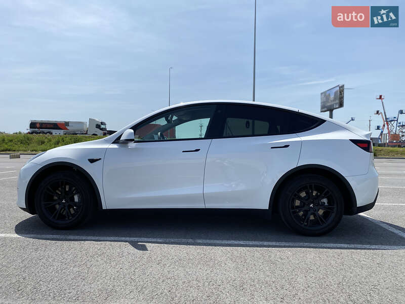 Внедорожник / Кроссовер Tesla Model Y 2021 в Львове