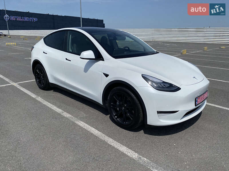 Внедорожник / Кроссовер Tesla Model Y 2021 в Львове