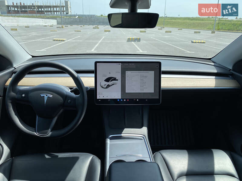 Внедорожник / Кроссовер Tesla Model Y 2021 в Львове