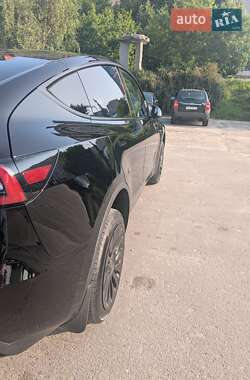 Внедорожник / Кроссовер Tesla Model Y 2023 в 
