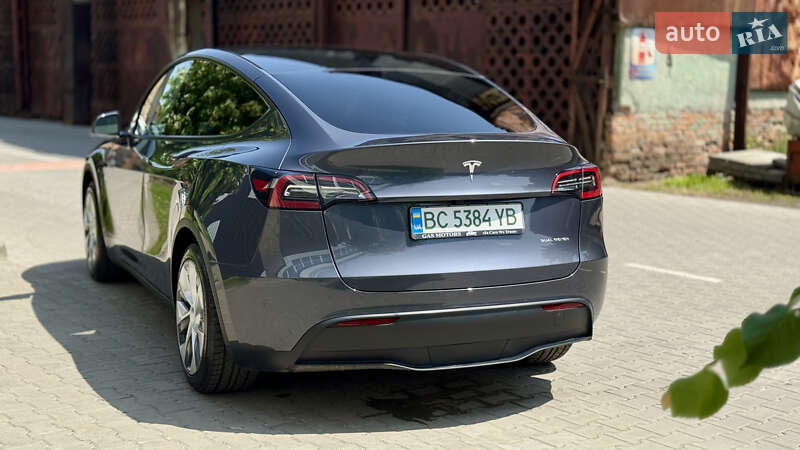 Внедорожник / Кроссовер Tesla Model Y 2023 в Львове