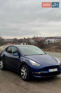 Внедорожник / Кроссовер Tesla Model Y 2022 в 