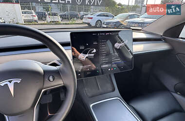 Внедорожник / Кроссовер Tesla Model Y 2021 в 