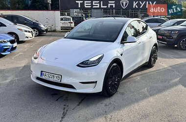 Внедорожник / Кроссовер Tesla Model Y 2021 в 