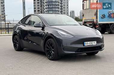 Внедорожник / Кроссовер Tesla Model Y 2024 в 