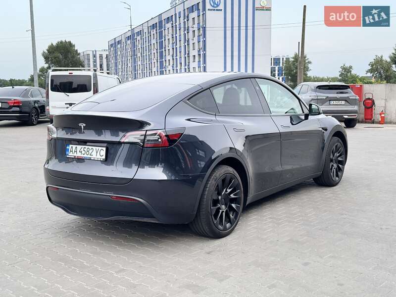 Внедорожник / Кроссовер Tesla Model Y 2024 в Киеве