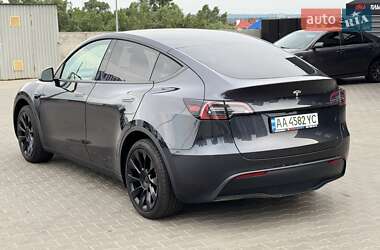 Внедорожник / Кроссовер Tesla Model Y 2024 в 