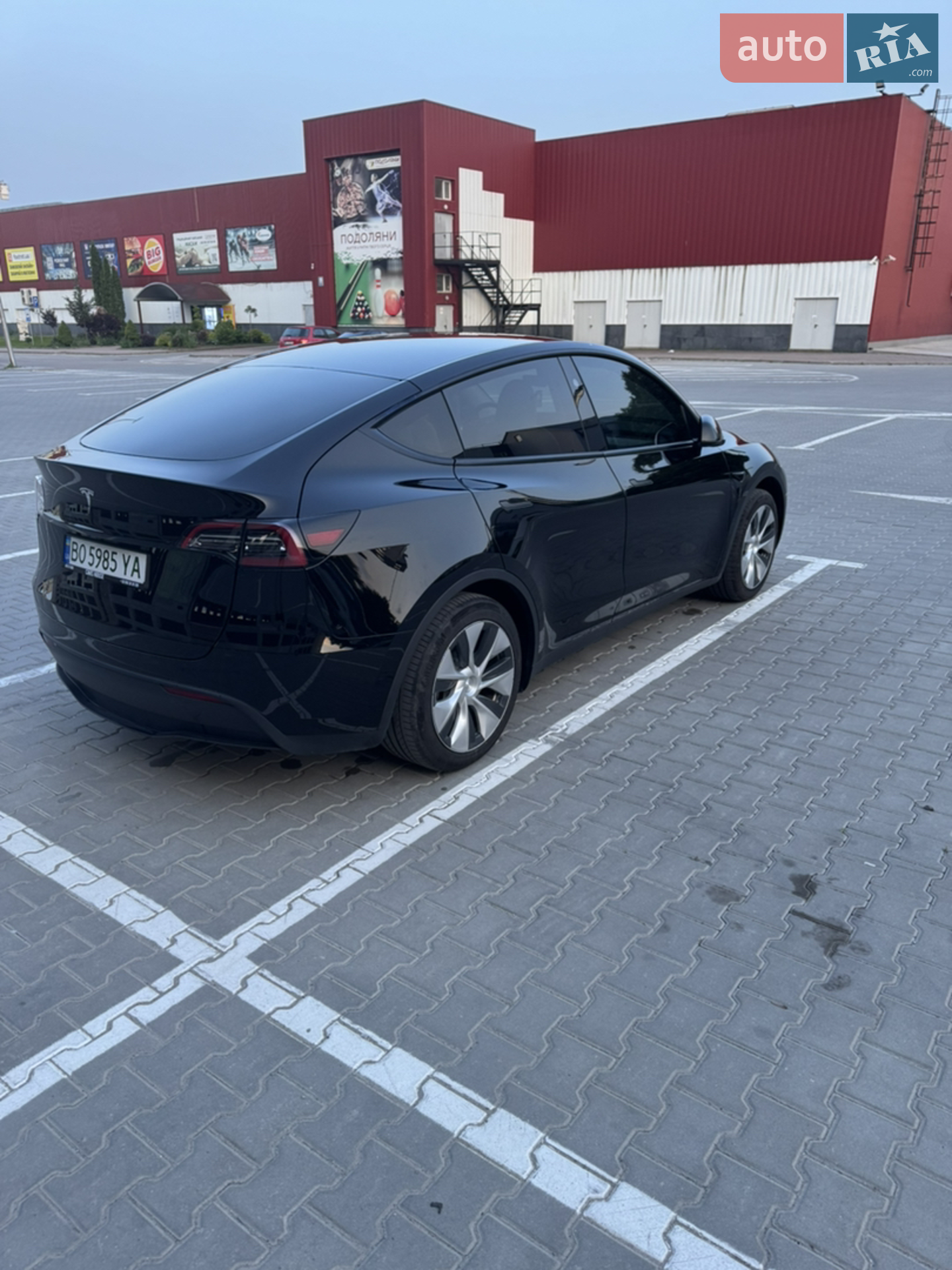 2023 Tesla Model Y - мініатюра 8