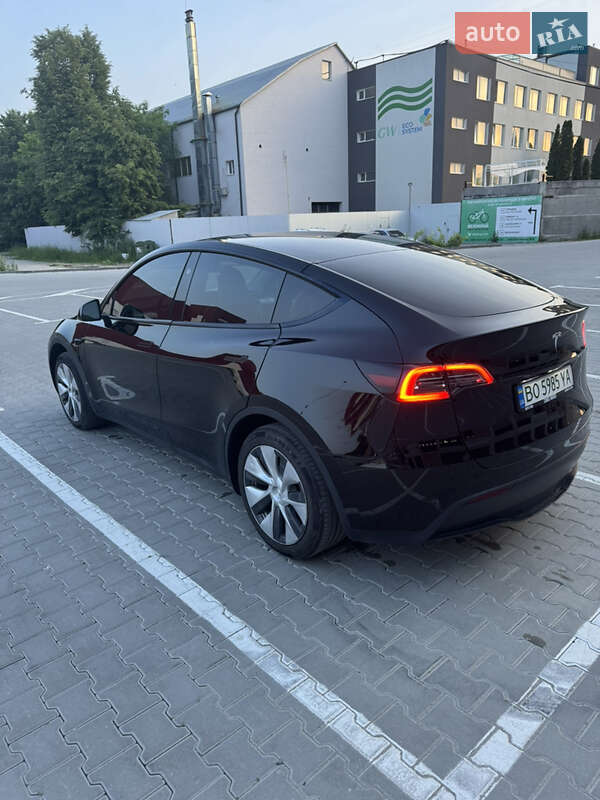 Внедорожник / Кроссовер Tesla Model Y 2023 в Тернополе