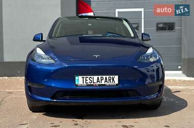 Внедорожник / Кроссовер Tesla Model Y 2024 в 