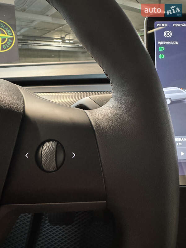 Внедорожник / Кроссовер Tesla Model Y 2021 в Днепре