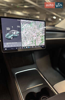 Внедорожник / Кроссовер Tesla Model Y 2021 в 