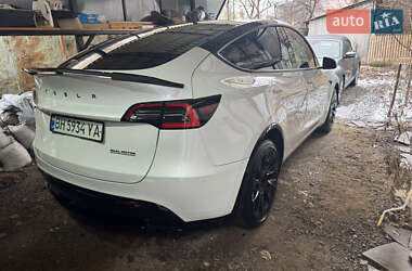 Позашляховик / Кросовер Tesla Model Y 2021 в 