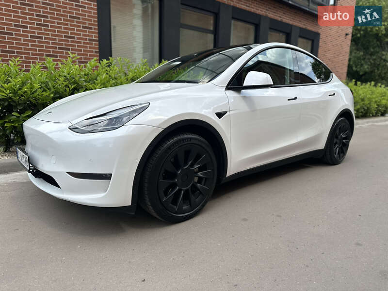 Позашляховик / Кросовер Tesla Model Y 2020 в Львові